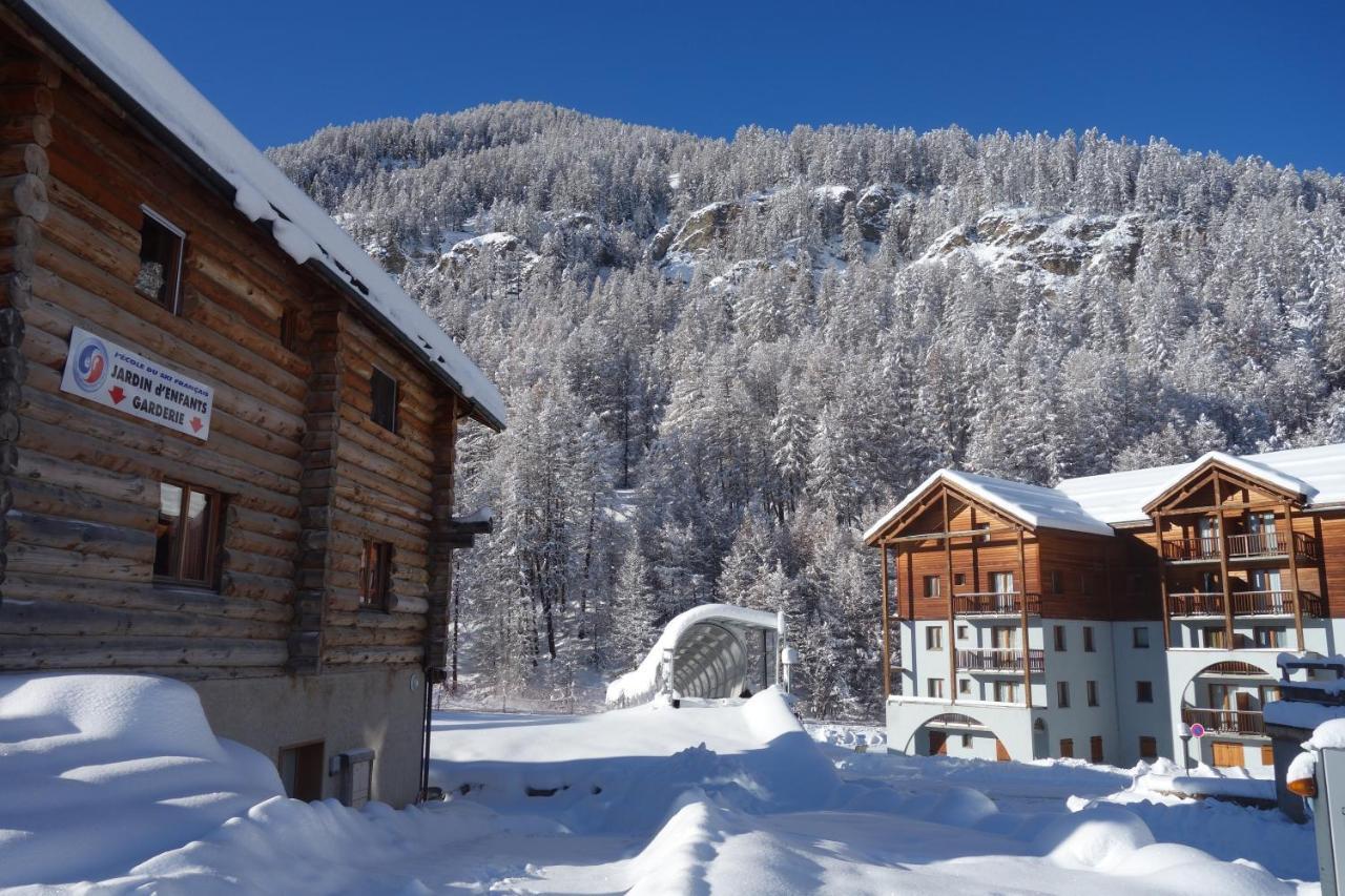 Skis Aux Pieds Dans Un Appartement Cosy Au Coeur Du Queyras Molines-en-Queyras Exterior foto